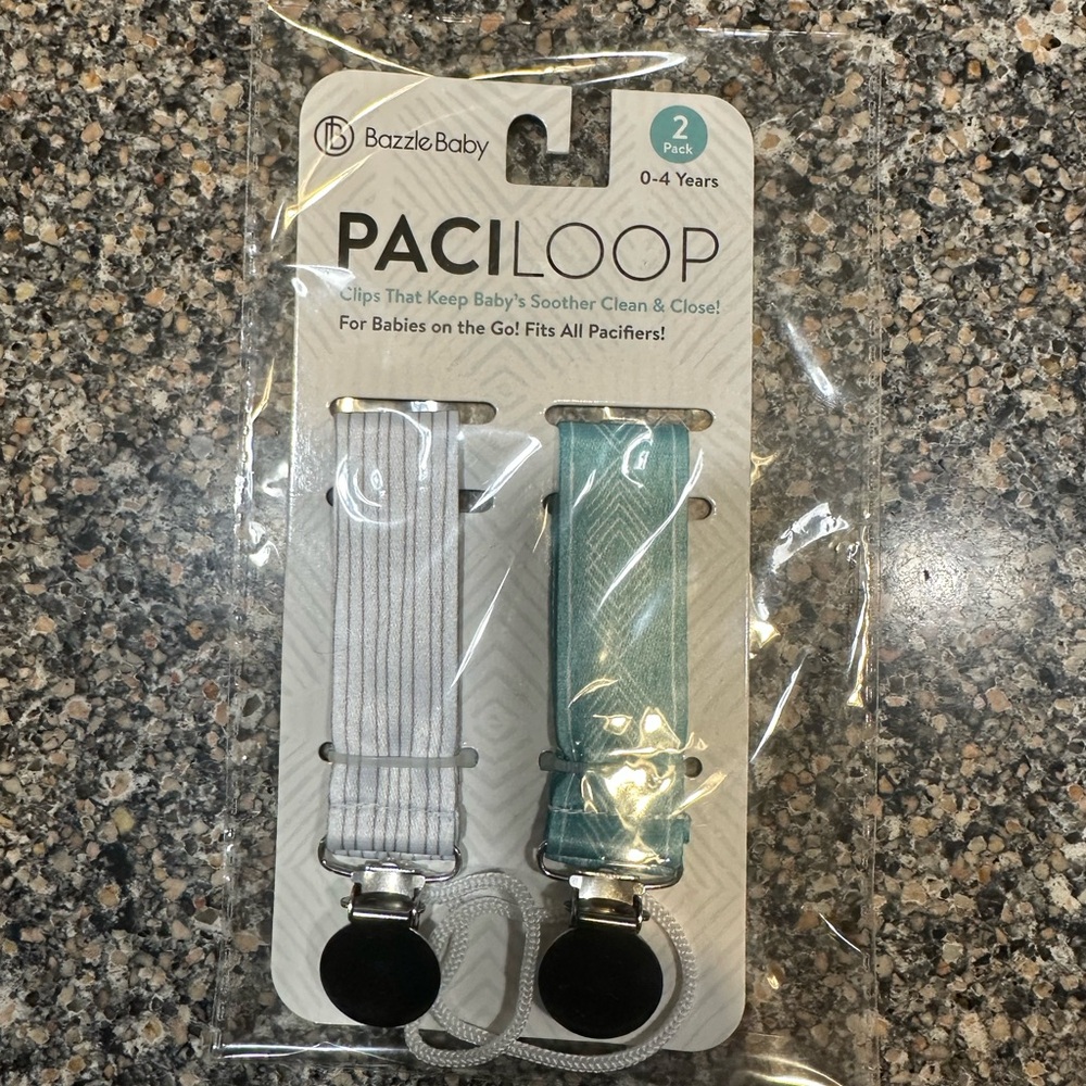 Bazzle Baby Paciloop Pacifier Clips 2-Pack (New in Package)